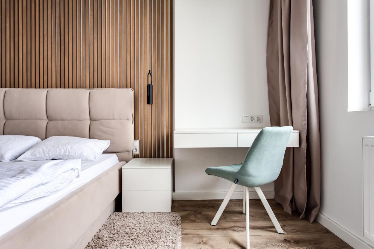 Vip Apartments Лвив Екстериор снимка