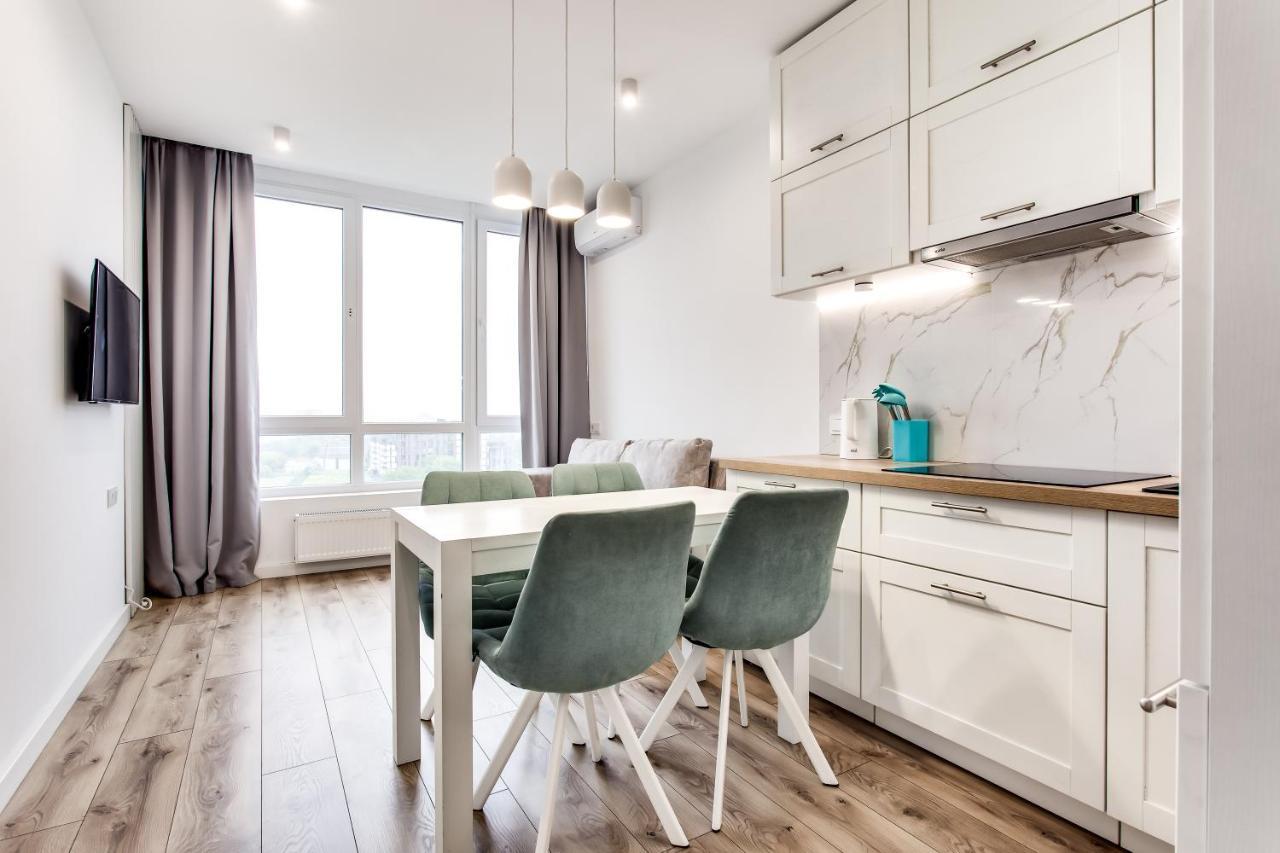 Vip Apartments Лвив Екстериор снимка